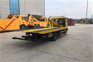 金融街非事故拖车