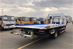 金融街汽车救援补胎